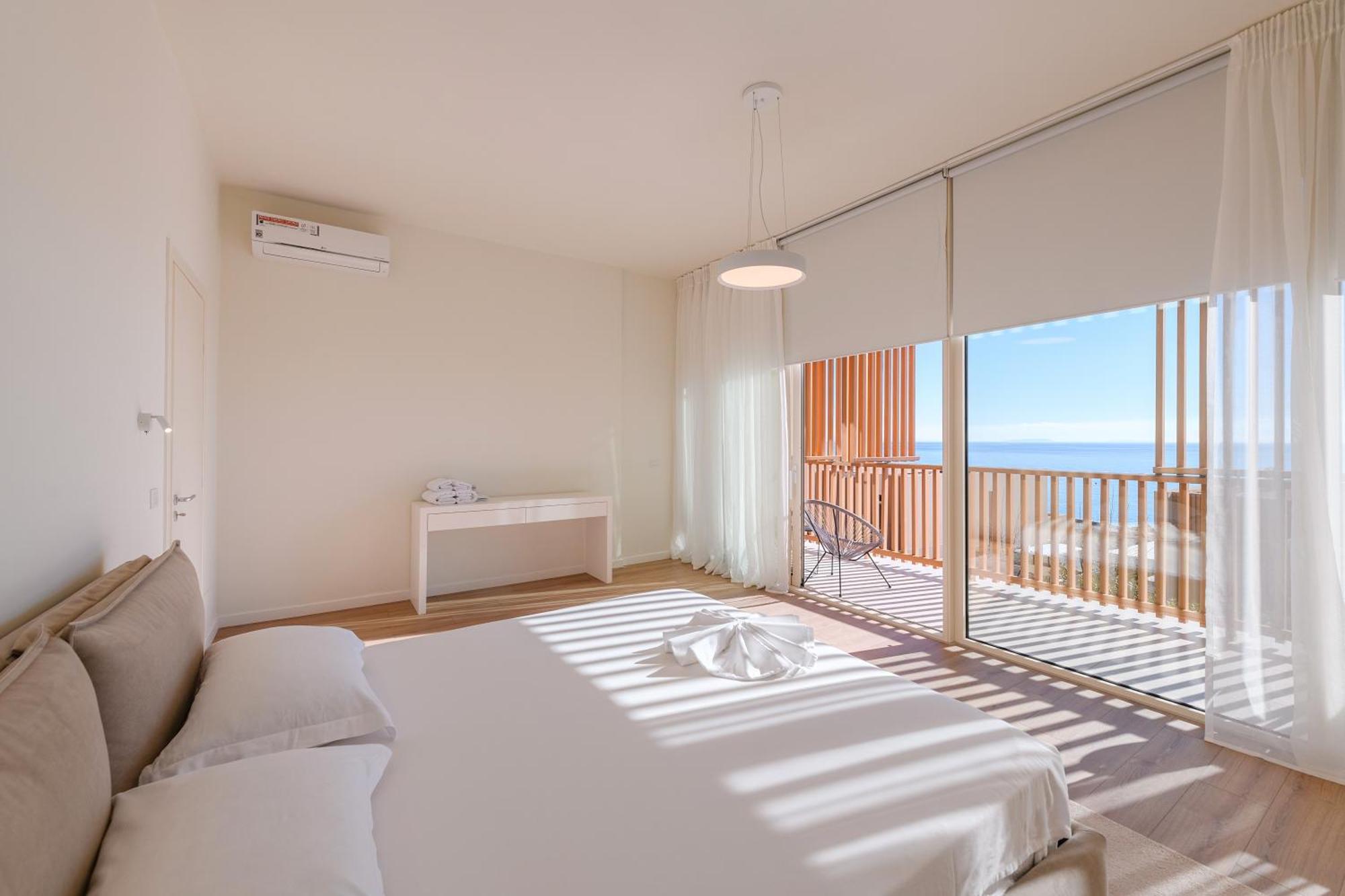 Green Coast Hotel Palasë Buitenkant foto